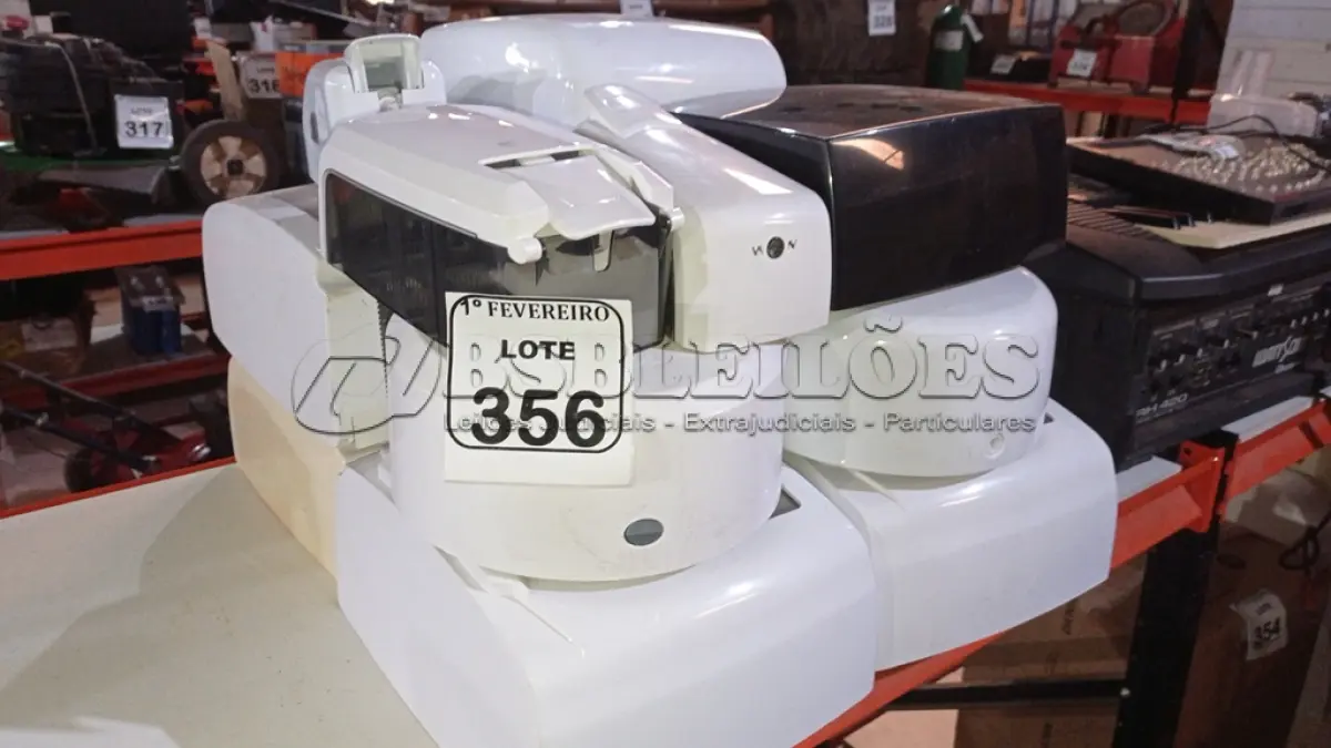 LOTE 356 - 13 DISPENSES. (NO ESTADO) ATENÇÃO! FAZER A VISITAÇÃO ANTES DE ARREMATAR, NÃO SABEMOS SE FUNCIONA, LEILÃO NÃO TEM GARANTIA E NEM DEVOLUÇÃO, SUJEITO A POSSÍVEIS AVARIAS VISÍVEIS/OCULTAS E/OU AUSÊNCIA DE COMPONENTES.