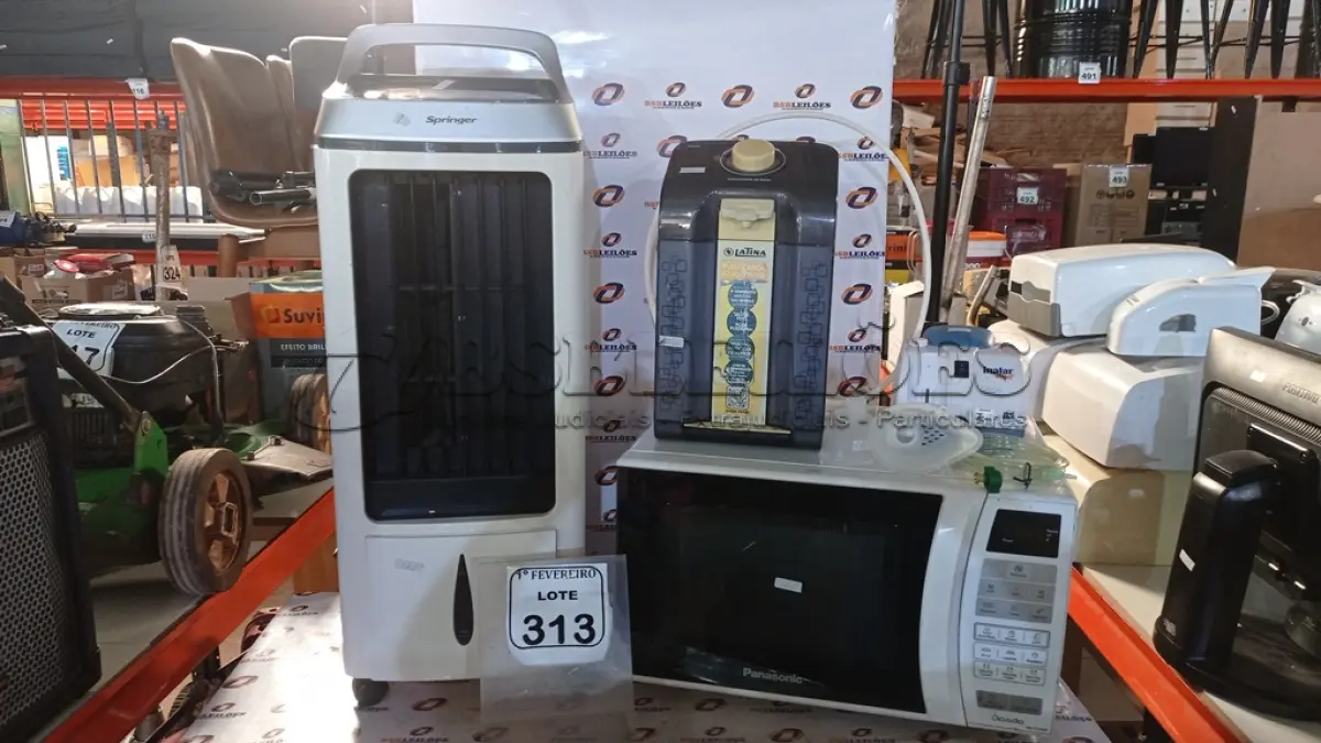 LOTE 313 - 01 CLIMATIZADOR, 01 NEBULIZADOR E 01 PURIFICADOR DE ÁGUA MARCA LATINA E 01 MICRO-ONDAS MARCA PANASONIC. (NO ESTADO) ATENÇÃO! FAZER A VISITAÇÃO ANTES DE ARREMATAR, NÃO SABEMOS SE FUNCIONA, LEILÃO NÃO TEM GARANTIA E NEM DEVOLUÇÃO, SUJEITO A POSSÍVEIS AVARIAS VISÍVEIS/OCULTAS E/OU AUSÊNCIA DE COMPONENTES.