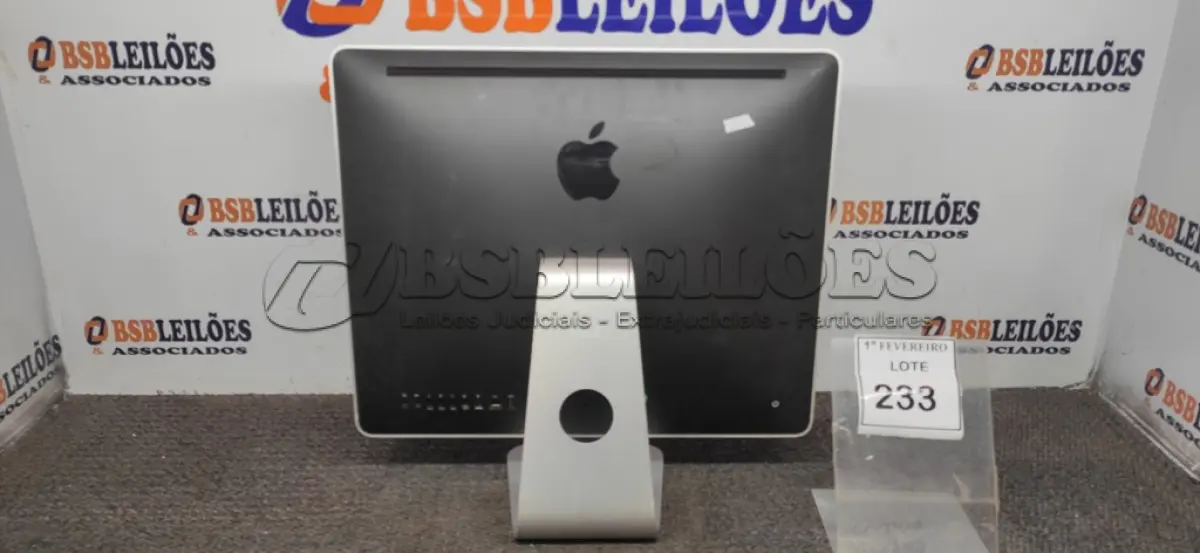 LOTE 233 - 01 IMAC APPLE. (NO ESTADO) ATENÇÃO! FAZER A VISITAÇÃO ANTES DE ARREMATAR, NÃO SABEMOS SE FUNCIONA, LEILÃO NÃO TEM GARANTIA E NEM DEVOLUÇÃO, SUJEITO A POSSÍVEIS AVARIAS VISÍVEIS/OCULTAS E/OU AUSÊNCIA DE COMPONENTES.