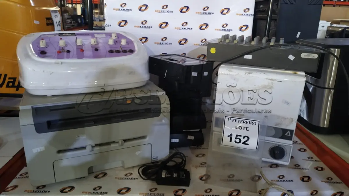 LOTE 152 - 01 ESTUFA PARA ESTERILIZAÇÃO, 01 MESA DE SOM MODELO MXM 8 MARCA WATTOM, 01 APARELHO DE ALTA FREQUÊNCIA BELLE FACE MARCA ELETROBEL E 05 RELÓGIOS DE PONTO MARCAS DIMEP E IDDATA. (NO ESTADO) ATENÇÃO! FAZER A VISITAÇÃO ANTES DE ARREMATAR, NÃO SABEMOS SE FUNCIONA, LEILÃO NÃO TEM GARANTIA E NEM DEVOLUÇÃO, SUJEITO A POSSÍVEIS AVARIAS VISÍVEIS/OCULTAS E/OU AUSÊNCIA DE COMPONENTES.