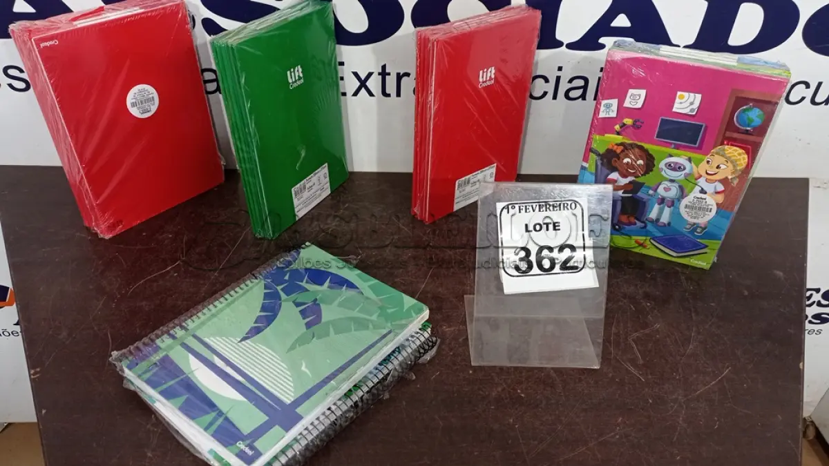 LOTE 362 - 01 LOTE VÁRIOS CADERNOS ESCOLARES. (NO ESTADO) ATENÇÃO! FAZER A VISITAÇÃO ANTES DE ARREMATAR, NÃO SABEMOS SE FUNCIONA, LEILÃO NÃO TEM GARANTIA E NEM DEVOLUÇÃO, SUJEITO A POSSÍVEIS AVARIAS VISÍVEIS/OCULTAS E/OU AUSÊNCIA DE COMPONENTES.