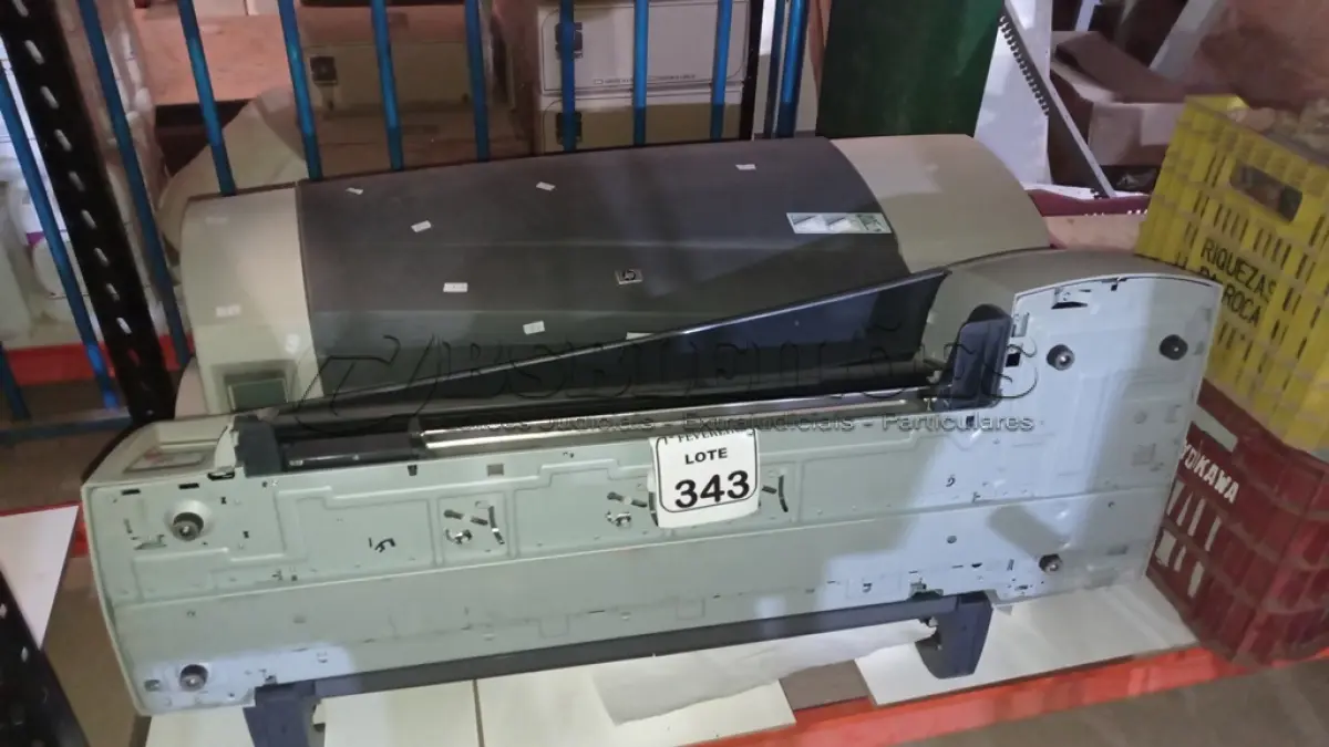 LOTE 343 - 02 PLOTTERS MARCA HP. (NO ESTADO) ATENÇÃO! FAZER A VISITAÇÃO ANTES DE ARREMATAR, NÃO SABEMOS SE FUNCIONA, LEILÃO NÃO TEM GARANTIA E NEM DEVOLUÇÃO, SUJEITO A POSSÍVEIS AVARIAS VISÍVEIS/OCULTAS E/OU AUSÊNCIA DE COMPONENTES.