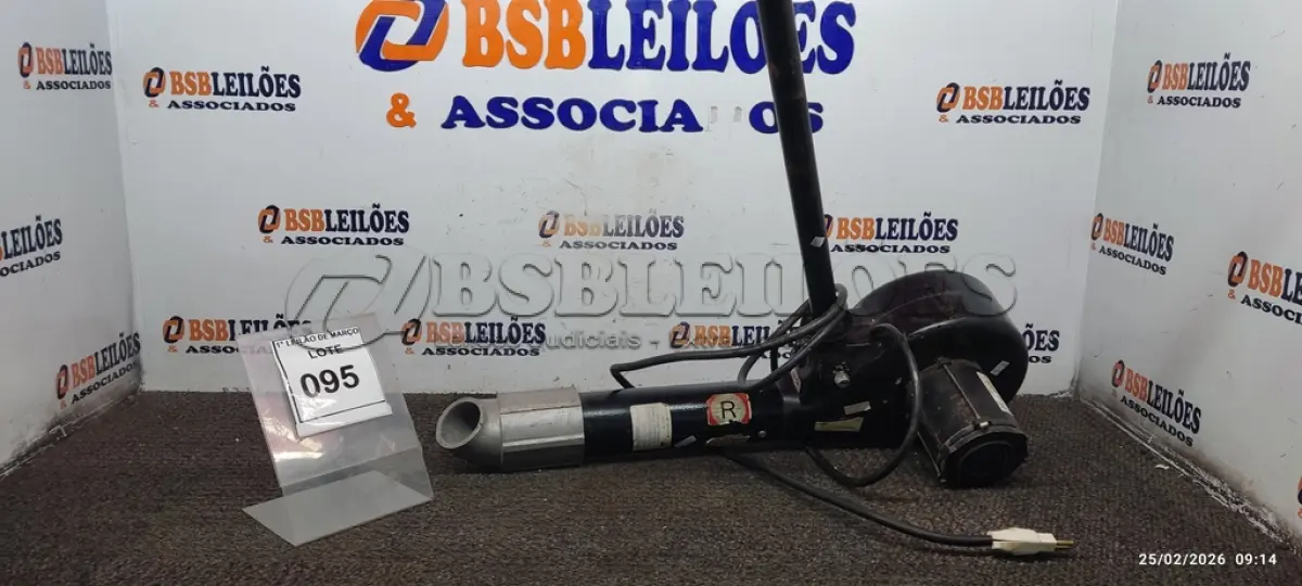 LOTE 095 - 01 SECADOR PROFISSIONAL PARA PETSHOP MODELO ELITE 8000 220V. (NO ESTADO) ATENÇÃO! FAZER A VISITAÇÃO ANTES DE ARREMATAR, NÃO SABEMOS SE FUNCIONA, LEILÃO NÃO TEM GARANTIA E NEM DEVOLUÇÃO, SUJEITO A POSSÍVEIS AVARIAS VISÍVEIS/OCULTAS E/OU AUSÊNCIA DE COMPONENTES.