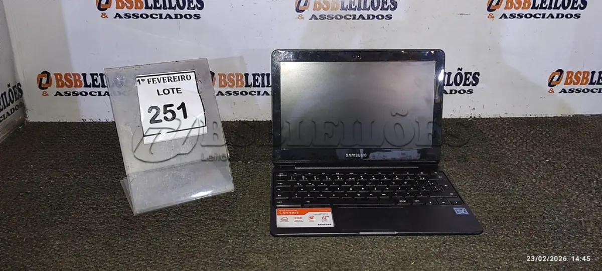 LOTE 251 - 01 NOTEBOOK 16GB MEMÓRIA 2GB LINHA CONNECT MARCA SAMSUNG SEM FONTE. (NO ESTADO) ATENÇÃO! TELA DE 11.6’’ FAZER A VISITAÇÃO ANTES DE ARREMATAR, NÃO SABEMOS SE FUNCIONA, LEILÃO NÃO TEM GARANTIA E NEM DEVOLUÇÃO, SUJEITO A POSSÍVEIS AVARIAS VISÍVEIS/OCULTAS E/OU AUSÊNCIA DE COMPONENTES.