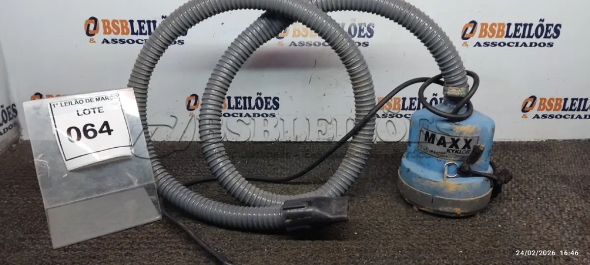 LOTE 064 - 01 BOMBA D’AGUA 220V MAXX KYKLON. (NO ESTADO) ATENÇÃO! FAZER A VISITAÇÃO ANTES DE ARREMATAR, NÃO SABEMOS SE FUNCIONA, LEILÃO NÃO TEM GARANTIA E NEM DEVOLUÇÃO, SUJEITO A POSSÍVEIS AVARIAS VISÍVEIS/OCULTAS E/OU AUSÊNCIA DE COMPONENTES.
