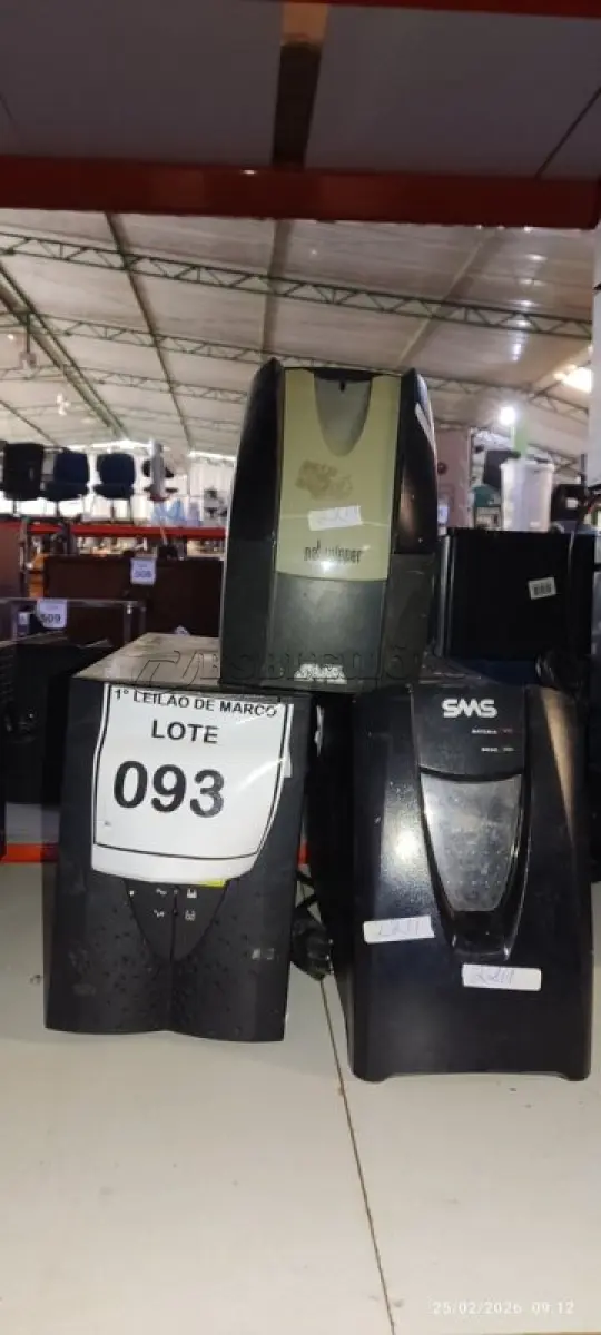 LOTE 093 - 03 NOBREAKS SENDO 02 DE 1.400VA E 01 DE 1.300VA. (NO ESTADO) ATENÇÃO! FAZER A VISITAÇÃO ANTES DE ARREMATAR, NÃO SABEMOS SE FUNCIONA, LEILÃO NÃO TEM GARANTIA E NEM DEVOLUÇÃO, SUJEITO A POSSÍVEIS AVARIAS VISÍVEIS/OCULTAS E/OU AUSÊNCIA DE COMPONENTES.