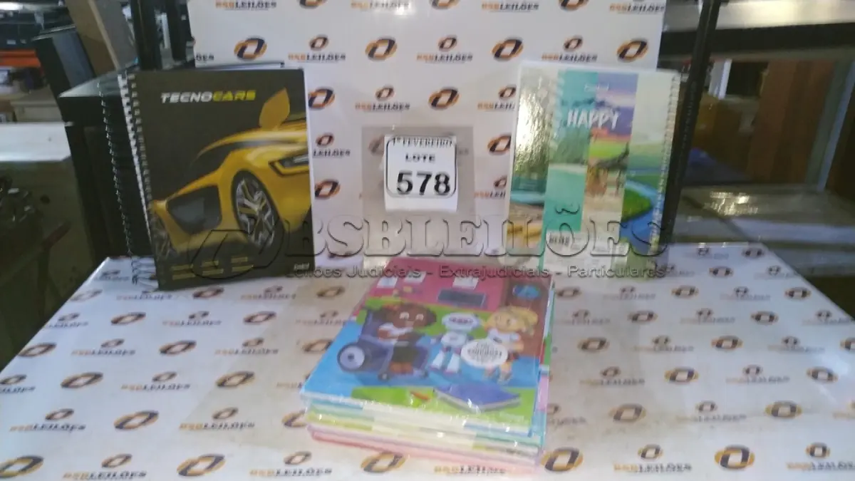 LOTE 578 - 07 CADERNOS ESCOLARES. (NO ESTADO) ATENÇÃO! FAZER A VISITAÇÃO ANTES DE ARREMATAR, NÃO SABEMOS SE FUNCIONA, LEILÃO NÃO TEM GARANTIA E NEM DEVOLUÇÃO, SUJEITO A POSSÍVEIS AVARIAS VISÍVEIS/OCULTAS E/OU AUSÊNCIA DE COMPONENTES.
