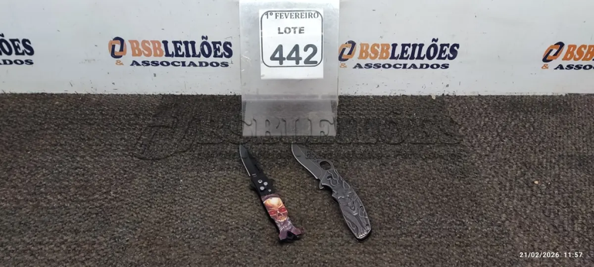 LOTE 442 - 02 CANIVETES SEMI AUTOMÁTICO PERSONALIZADOS (PRODUTO NOVO). (NO ESTADO) ATENÇÃO! FAZER A VISITAÇÃO ANTES DE ARREMATAR, NÃO SABEMOS SE FUNCIONA, LEILÃO NÃO TEM GARANTIA E NEM DEVOLUÇÃO, SUJEITO A POSSÍVEIS AVARIAS VISÍVEIS/OCULTAS E/OU AUSÊNCIA DE COMPONENTES.