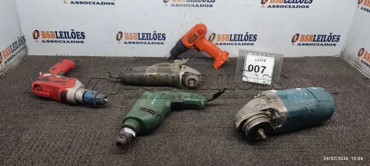 LOTE 007 - 03 FURADEIRAS E 02 ESMERILHADEIRAS (SEM CABO). (NO ESTADO) ATENÇÃO! FAZER A VISITAÇÃO ANTES DE ARREMATAR, NÃO SABEMOS SE FUNCIONA, LEILÃO NÃO TEM GARANTIA E NEM DEVOLUÇÃO, SUJEITO A POSSÍVEIS AVARIAS VISÍVEIS/OCULTAS E/OU AUSÊNCIA DE COMPONENTES.