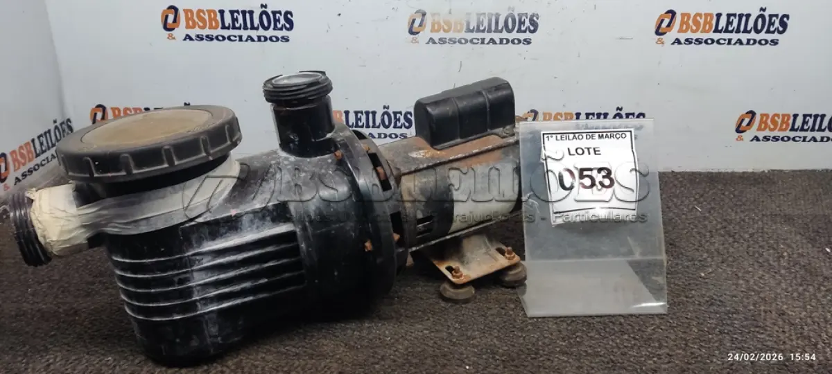 LOTE 053 - 01 BOMBA PARA PISCINA. (NO ESTADO) ATENÇÃO! FAZER A VISITAÇÃO ANTES DE ARREMATAR, NÃO SABEMOS SE FUNCIONA, LEILÃO NÃO TEM GARANTIA E NEM DEVOLUÇÃO, SUJEITO A POSSÍVEIS AVARIAS VISÍVEIS/OCULTAS E/OU AUSÊNCIA DE COMPONENTES.