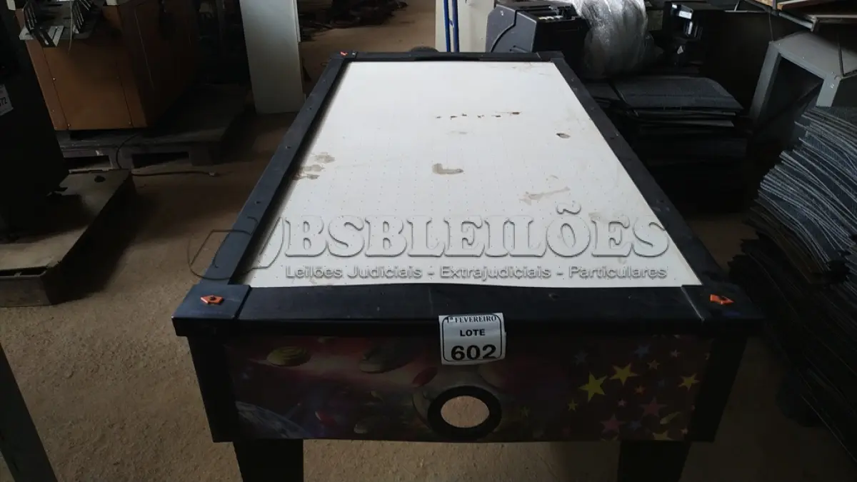 LOTE 602 - 01 MESA DE AIR GAME MARCA STAR HOCKEY. (NO ESTADO) ATENÇÃO! FAZER A VISITAÇÃO ANTES DE ARREMATAR, NÃO SABEMOS SE FUNCIONA, LEILÃO NÃO TEM GARANTIA E NEM DEVOLUÇÃO, SUJEITO A POSSÍVEIS AVARIAS VISÍVEIS/OCULTAS E/OU AUSÊNCIA DE COMPONENTES.