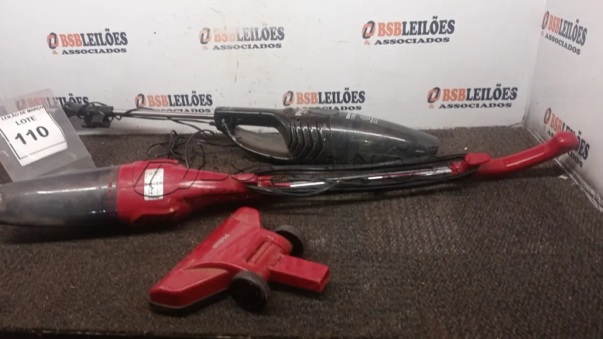 LOTE 110 - 02 ASPIRADORES DE PÓ 220V MARCA PHILCO. (NO ESTADO) ATENÇÃO! FAZER A VISITAÇÃO ANTES DE ARREMATAR, NÃO SABEMOS SE FUNCIONA, LEILÃO NÃO TEM GARANTIA E NEM DEVOLUÇÃO, SUJEITO A POSSÍVEIS AVARIAS VISÍVEIS/OCULTAS E/OU AUSÊNCIA DE COMPONENTES.