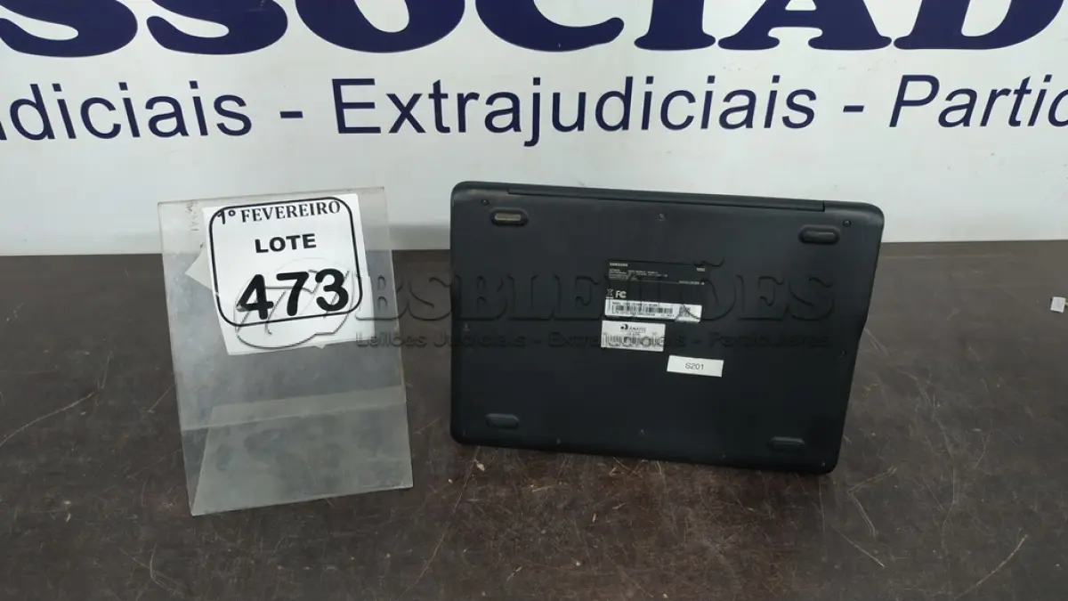 LOTE 473 - 01 NOTEBOOK 16GB MEMÓRIA 2GB LINHA CONNECT MARCA SAMSUNG SEM FONTE. (NO ESTADO) ATENÇÃO! FAZER A VISITAÇÃO ANTES DE ARREMATAR, NÃO SABEMOS SE FUNCIONA, LEILÃO NÃO TEM GARANTIA E NEM DEVOLUÇÃO, SUJEITO A POSSÍVEIS AVARIAS VISÍVEIS/OCULTAS E/OU AUSÊNCIA DE COMPONENTES.