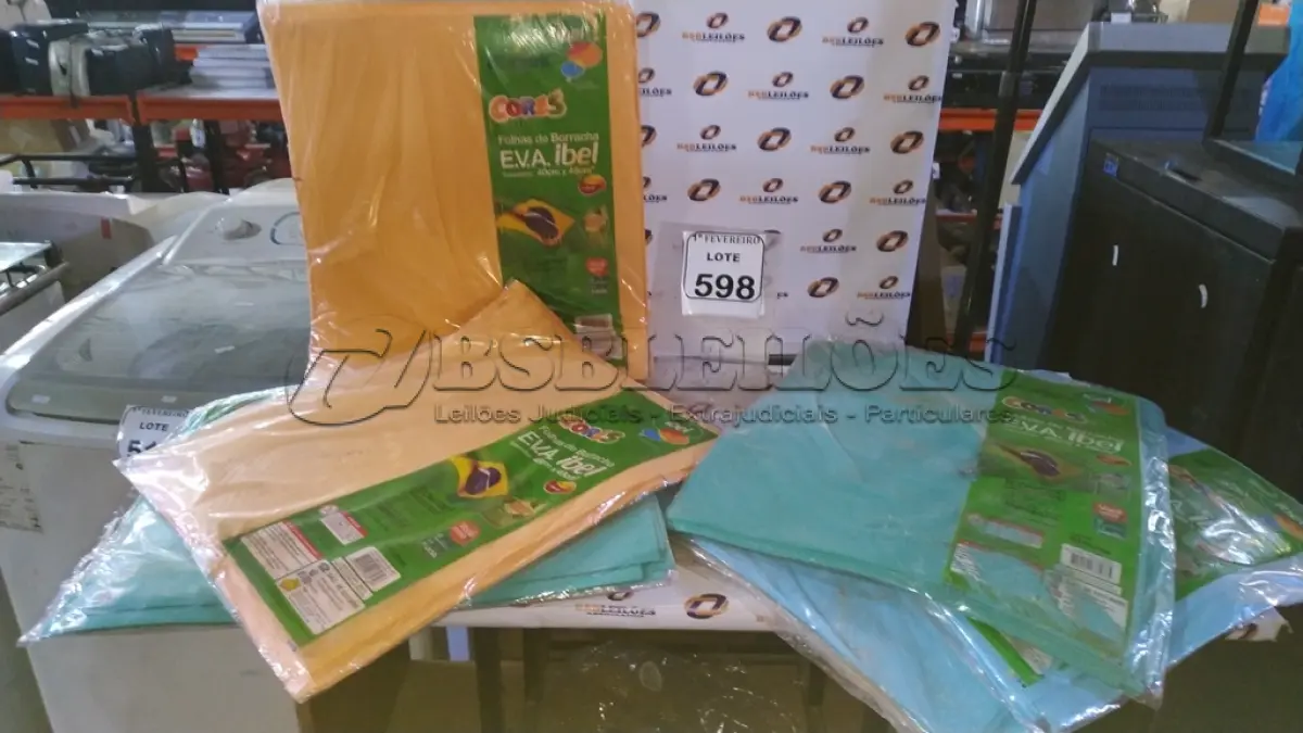 LOTE 598 - 01 LOTE COM VÁRIOS PACOTES DE FOLHAS E.V.A. (NO ESTADO) ATENÇÃO! FAZER A VISITAÇÃO ANTES DE ARREMATAR, NÃO SABEMOS SE FUNCIONA, LEILÃO NÃO TEM GARANTIA E NEM DEVOLUÇÃO, SUJEITO A POSSÍVEIS AVARIAS VISÍVEIS/OCULTAS E/OU AUSÊNCIA DE COMPONENTES.