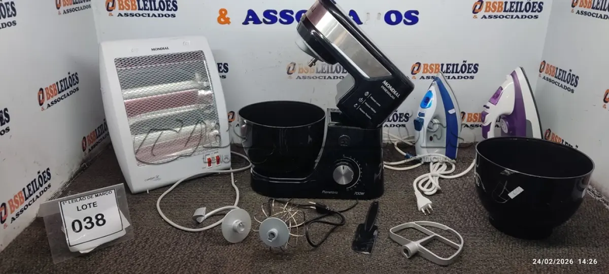 LOTE 038 - 01 BATEDEIRA 127V MARCA MONDIAL, 01 AQUECEDOR ELÉTRICO 220V MARCA MONDIAL E 02 FERROS DE PASSAR ROUPA 220V MARCA MONDIAL. (NO ESTADO) ATENÇÃO! FAZER A VISITAÇÃO ANTES DE ARREMATAR, NÃO SABEMOS SE FUNCIONA, LEILÃO NÃO TEM GARANTIA E NEM DEVOLUÇÃO, SUJEITO A POSSÍVEIS AVARIAS VISÍVEIS/OCULTAS E/OU AUSÊNCIA DE COMPONENTES.