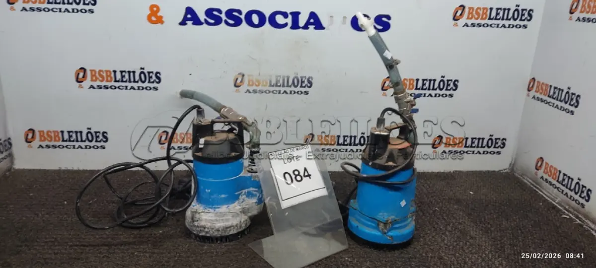 LOTE 084 - 02 BOMBAS D’AGUA. (NO ESTADO) ATENÇÃO! FAZER A VISITAÇÃO ANTES DE ARREMATAR, NÃO SABEMOS SE FUNCIONA, LEILÃO NÃO TEM GARANTIA E NEM DEVOLUÇÃO, SUJEITO A POSSÍVEIS AVARIAS VISÍVEIS/OCULTAS E/OU AUSÊNCIA DE COMPONENTES.