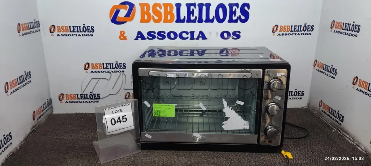 LOTE 045 - 01 FORNO ELÉTRICO MODELO GRAND FAMILY II 52L MARCA 220V MONDIAL. (NO ESTADO) ATENÇÃO! FAZER A VISITAÇÃO ANTES DE ARREMATAR, NÃO SABEMOS SE FUNCIONA, LEILÃO NÃO TEM GARANTIA E NEM DEVOLUÇÃO, SUJEITO A POSSÍVEIS AVARIAS VISÍVEIS/OCULTAS E/OU AUSÊNCIA DE COMPONENTES.