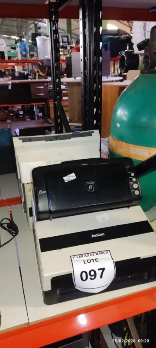 LOTE 097 - 02 SCANNERS DE MARCAS E MODELOS DIVERSOS. (NO ESTADO) ATENÇÃO! FAZER A VISITAÇÃO ANTES DE ARREMATAR, NÃO SABEMOS SE FUNCIONA, LEILÃO NÃO TEM GARANTIA E NEM DEVOLUÇÃO, SUJEITO A POSSÍVEIS AVARIAS VISÍVEIS/OCULTAS E/OU AUSÊNCIA DE COMPONENTES.