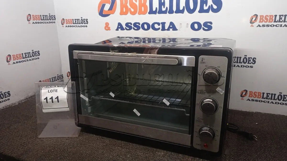 LOTE 111 - 01 FORNO ELÉTRICO MODELO GRAND FAMILY II 52L MARCA 220V MONDIAL. (NO ESTADO) ATENÇÃO! FAZER A VISITAÇÃO ANTES DE ARREMATAR, NÃO SABEMOS SE FUNCIONA, LEILÃO NÃO TEM GARANTIA E NEM DEVOLUÇÃO, SUJEITO A POSSÍVEIS AVARIAS VISÍVEIS/OCULTAS E/OU AUSÊNCIA DE COMPONENTES.