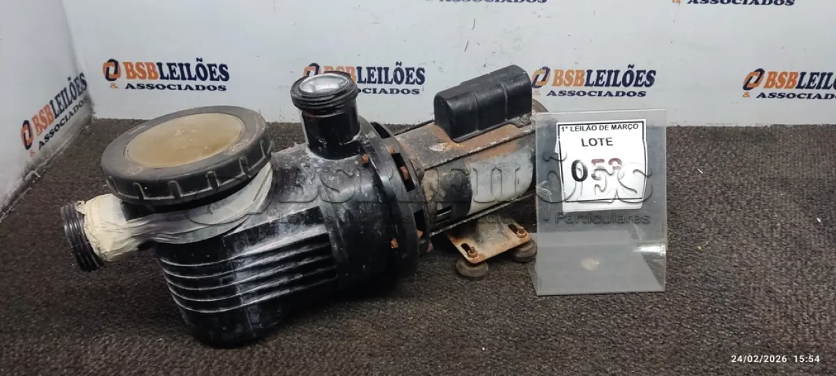 LOTE 053 - 01 BOMBA PARA PISCINA. (NO ESTADO) ATENÇÃO! FAZER A VISITAÇÃO ANTES DE ARREMATAR, NÃO SABEMOS SE FUNCIONA, LEILÃO NÃO TEM GARANTIA E NEM DEVOLUÇÃO, SUJEITO A POSSÍVEIS AVARIAS VISÍVEIS/OCULTAS E/OU AUSÊNCIA DE COMPONENTES.