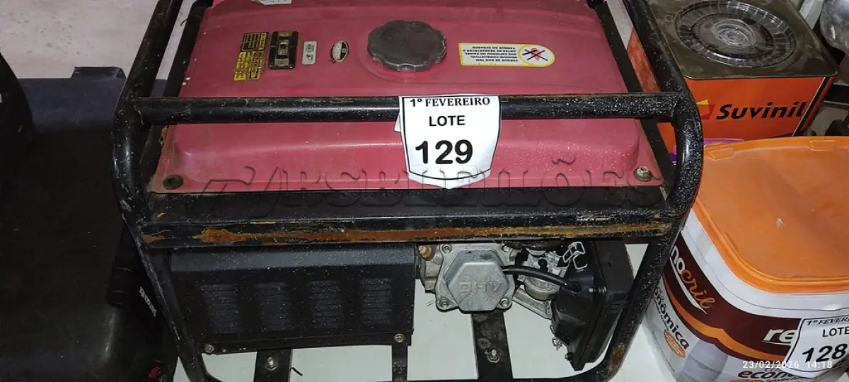 LOTE 129 - 01 GERADOR A GASOLINA DE 3.5 KVA MARCA NAGANO. (NO ESTADO) ATENÇÃO! FAZER A VISITAÇÃO ANTES DE ARREMATAR, NÃO SABEMOS SE FUNCIONA, LEILÃO NÃO TEM GARANTIA E NEM DEVOLUÇÃO, SUJEITO A POSSÍVEIS AVARIAS VISÍVEIS/OCULTAS E/OU AUSÊNCIA DE COMPONENTES.