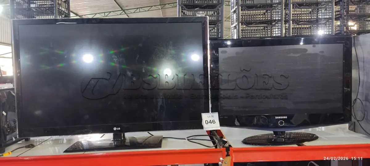LOTE 046 - 01 TV LCD 32’MARCA SAMSUNG E 01 TV LCD 47’’ MARCA LG. (NO ESTADO) ATENÇÃO! FAZER A VISITAÇÃO ANTES DE ARREMATAR, NÃO SABEMOS SE FUNCIONA, LEILÃO NÃO TEM GARANTIA E NEM DEVOLUÇÃO, SUJEITO A POSSÍVEIS AVARIAS VISÍVEIS/OCULTAS E/OU AUSÊNCIA DE COMPONENTES.