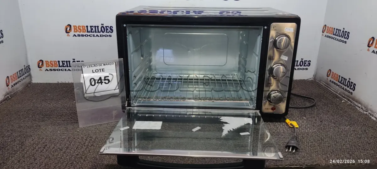 LOTE 045 - 01 FORNO ELÉTRICO MODELO GRAND FAMILY II 52L MARCA 220V MONDIAL. (NO ESTADO) ATENÇÃO! FAZER A VISITAÇÃO ANTES DE ARREMATAR, NÃO SABEMOS SE FUNCIONA, LEILÃO NÃO TEM GARANTIA E NEM DEVOLUÇÃO, SUJEITO A POSSÍVEIS AVARIAS VISÍVEIS/OCULTAS E/OU AUSÊNCIA DE COMPONENTES.