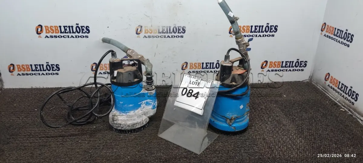LOTE 084 - 02 BOMBAS D’AGUA. (NO ESTADO) ATENÇÃO! FAZER A VISITAÇÃO ANTES DE ARREMATAR, NÃO SABEMOS SE FUNCIONA, LEILÃO NÃO TEM GARANTIA E NEM DEVOLUÇÃO, SUJEITO A POSSÍVEIS AVARIAS VISÍVEIS/OCULTAS E/OU AUSÊNCIA DE COMPONENTES.