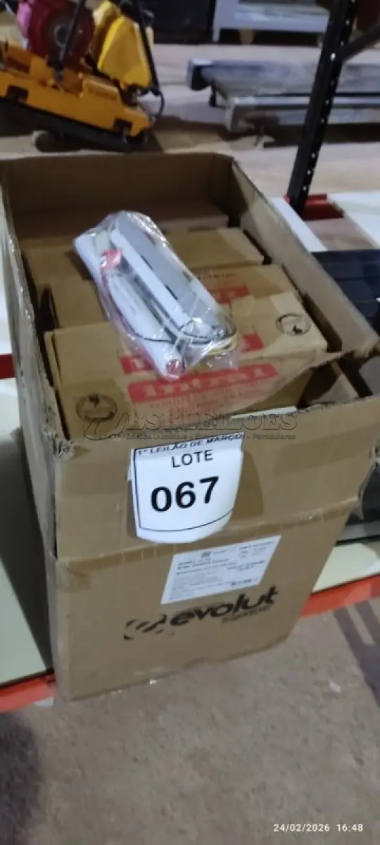 LOTE 067 - 01 CAIXA COM GRANDE QUANTIDADE DE INVERSOR DE EMERGÊNCIA 220V/60HZ MARCA INTRAL. (NO ESTADO) ATENÇÃO! FAZER A VISITAÇÃO ANTES DE ARREMATAR, NÃO SABEMOS SE FUNCIONA, LEILÃO NÃO TEM GARANTIA E NEM DEVOLUÇÃO, SUJEITO A POSSÍVEIS AVARIAS VISÍVEIS/OCULTAS E/OU AUSÊNCIA DE COMPONENTES.