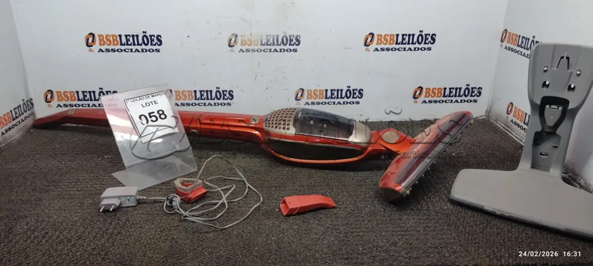 LOTE 058 - 01 ASPIRADOR DE PÓ MODELO ERGORAPIDO 220V MARCA ELECTROLUX. (NO ESTADO) ATENÇÃO! FAZER A VISITAÇÃO ANTES DE ARREMATAR, NÃO SABEMOS SE FUNCIONA, LEILÃO NÃO TEM GARANTIA E NEM DEVOLUÇÃO, SUJEITO A POSSÍVEIS AVARIAS VISÍVEIS/OCULTAS E/OU AUSÊNCIA DE COMPONENTES.