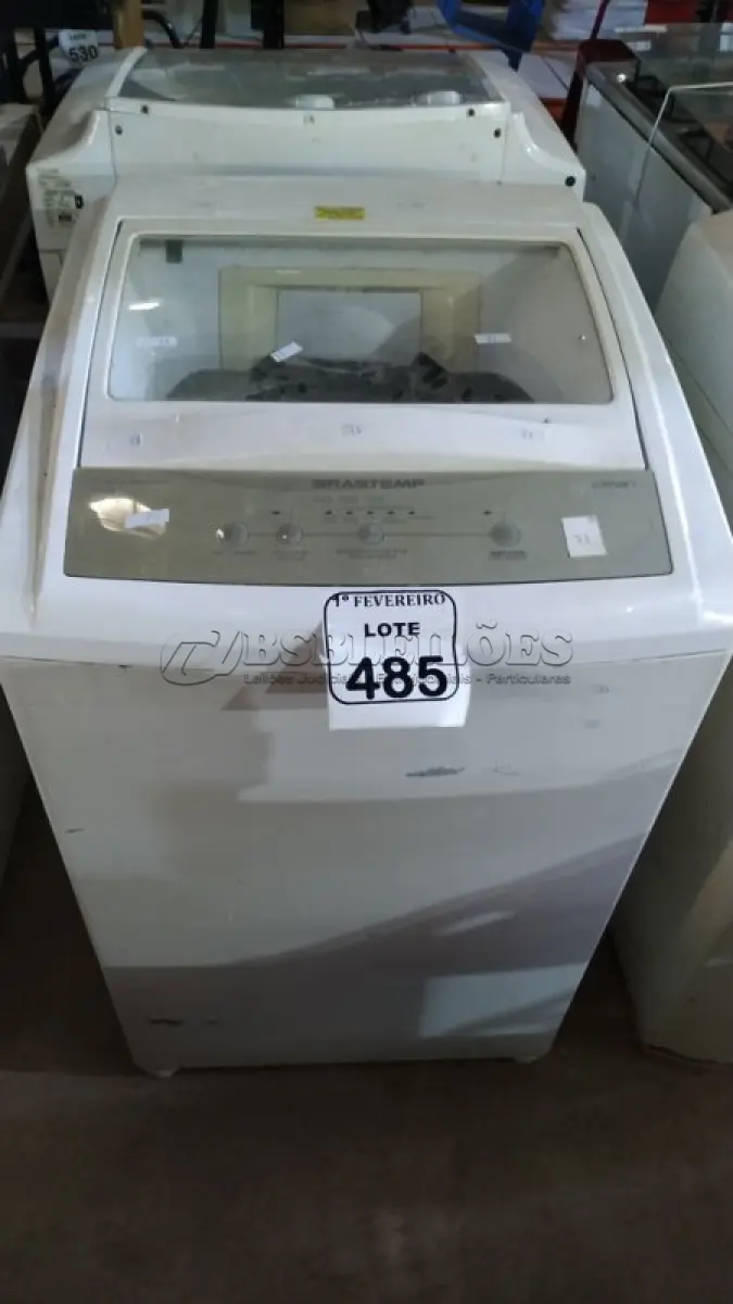 LOTE 485 - 01 MÁQUINA DE LAVAR 220V 5KG MARCA BRASTEMP. (NO ESTADO) ATENÇÃO! FAZER A VISITAÇÃO ANTES DE ARREMATAR, NÃO SABEMOS SE FUNCIONA, LEILÃO NÃO TEM GARANTIA E NEM DEVOLUÇÃO, SUJEITO A POSSÍVEIS AVARIAS VISÍVEIS/OCULTAS E/OU AUSÊNCIA DE COMPONENTES.
