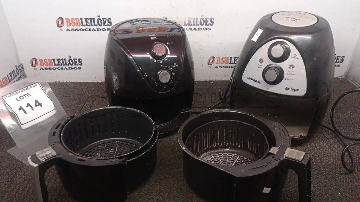 LOTE 114 - 02 AIR FRYER 220V MARCA MONDIAL. (NO ESTADO) ATENÇÃO! FAZER A VISITAÇÃO ANTES DE ARREMATAR, NÃO SABEMOS SE FUNCIONA, LEILÃO NÃO TEM GARANTIA E NEM DEVOLUÇÃO, SUJEITO A POSSÍVEIS AVARIAS VISÍVEIS/OCULTAS E/OU AUSÊNCIA DE COMPONENTES.