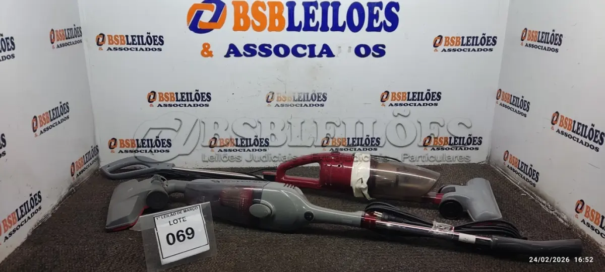 LOTE 069 - 02 ASPIRADORES DE PÓ 220V MARCAS WAP E ELECTROLUX. (NO ESTADO) ATENÇÃO! FAZER A VISITAÇÃO ANTES DE ARREMATAR, NÃO SABEMOS SE FUNCIONA, LEILÃO NÃO TEM GARANTIA E NEM DEVOLUÇÃO, SUJEITO A POSSÍVEIS AVARIAS VISÍVEIS/OCULTAS E/OU AUSÊNCIA DE COMPONENTES.