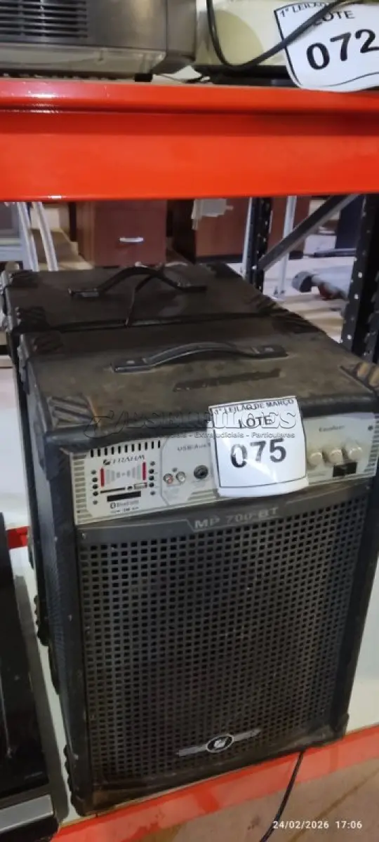 LOTE 075 - 02 CAIXAS DE SOM AMPLIFICADORAS MARCA FRAHM COM AVARIAS. (NO ESTADO) ATENÇÃO! FAZER A VISITAÇÃO ANTES DE ARREMATAR, NÃO SABEMOS SE FUNCIONA, LEILÃO NÃO TEM GARANTIA E NEM DEVOLUÇÃO, SUJEITO A POSSÍVEIS AVARIAS VISÍVEIS/OCULTAS E/OU AUSÊNCIA DE COMPONENTES.