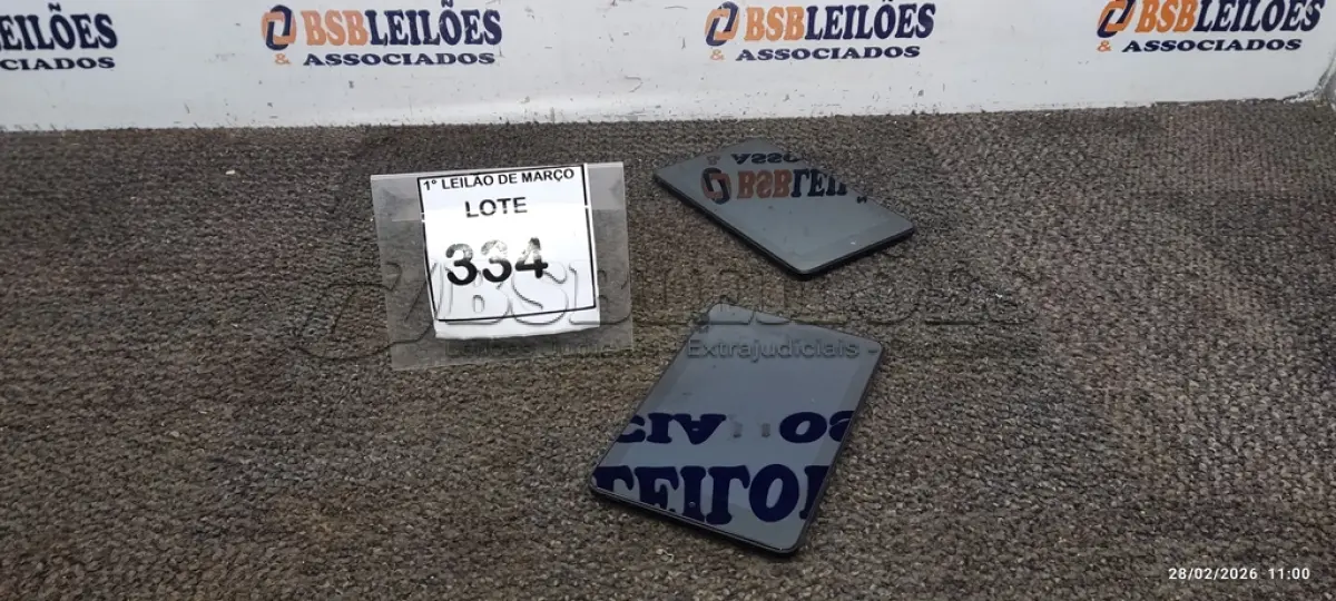 LOTE 334 - 02 TABLETS MARCA DELL SEM CARREGADOR. (NO ESTADO) ATENÇÃO! FAZER A VISITAÇÃO ANTES DE ARREMATAR, NÃO SABEMOS SE FUNCIONA, LEILÃO NÃO TEM GARANTIA E NEM DEVOLUÇÃO, SUJEITO A POSSÍVEIS AVARIAS VISÍVEIS/OCULTAS E/OU AUSÊNCIA DE COMPONENTES.