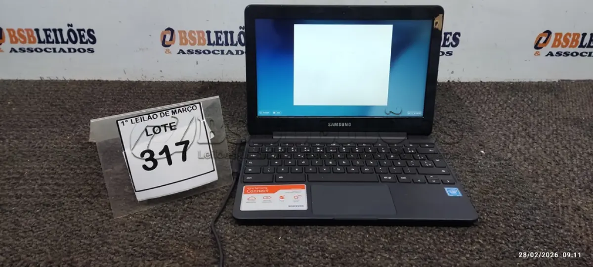 LOTE 317 - 01 NOTEBOOK 2GB DE MEMÓRIA, 16GB E.MMC TELA 11.6’’ LINHA CONNECT MARCA SAMSUNG SEM FONTE. (NO ESTADO) ATENÇÃO! FAZER A VISITAÇÃO ANTES DE ARREMATAR, NÃO SABEMOS SE FUNCIONA, LEILÃO NÃO TEM GARANTIA E NEM DEVOLUÇÃO, SUJEITO A POSSÍVEIS AVARIAS VISÍVEIS/OCULTAS E/OU AUSÊNCIA DE COMPONENTES.