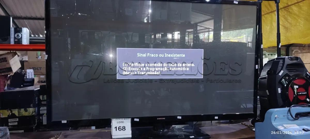 LOTE 168 - 01 TV LCD 51’’ MARCA SAMSUNG. (NO ESTADO) ATENÇÃO! FAZER A VISITAÇÃO ANTES DE ARREMATAR, NÃO SABEMOS SE FUNCIONA, LEILÃO NÃO TEM GARANTIA E NEM DEVOLUÇÃO, SUJEITO A POSSÍVEIS AVARIAS VISÍVEIS/OCULTAS E/OU AUSÊNCIA DE COMPONENTES.