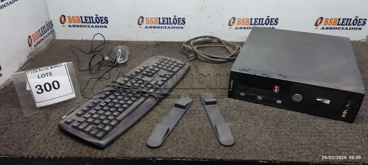 LOTE 300 - 01 CPU INFORWAY 4GB HD 500, 01 MOUSE, 01 TECLADO, 01BASE DE CPU, 01 CABO DE FORÇA. (NO ESTADO) ATENÇÃO! FAZER A VISITAÇÃO ANTES DE ARREMATAR, NÃO SABEMOS SE FUNCIONA. LEILÃO NÃO TEM GARANTIA E NEM DEVOLUÇÃO, SUJEITO A POSSÍVEIS AVARIAS VISÍVEIS/OCULTAS E/OU AUSÊNCIA DE COMPONENTES.