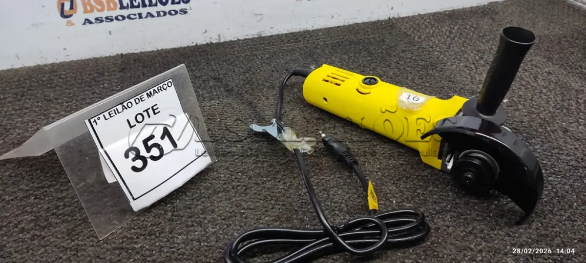 LOTE 351 - 01 ESMERILHADEIRA 220V (NOVO). (NO ESTADO) ATENÇÃO! FAZER A VISITAÇÃO ANTES DE ARREMATAR, NÃO SABEMOS SE FUNCIONA, LEILÃO NÃO TEM GARANTIA E NEM DEVOLUÇÃO, SUJEITO A POSSÍVEIS AVARIAS VISÍVEIS/OCULTAS E/OU AUSÊNCIA DE COMPONENTES.