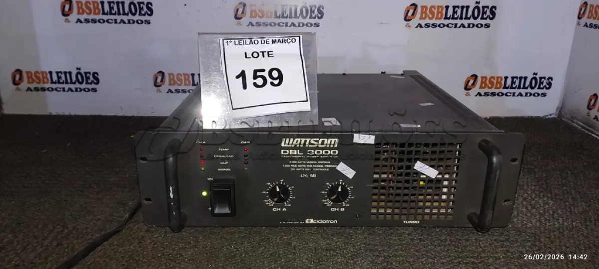 LOTE 159 - 01 AMPLIFICADOR DE SOM MODELO DBL 3000 MARCA  CICLOTRON . (NO ESTADO) ATENÇÃO! FAZER A VISITAÇÃO ANTES DE ARREMATAR, NÃO SABEMOS SE FUNCIONA, LEILÃO NÃO TEM GARANTIA E NEM DEVOLUÇÃO, SUJEITO A POSSÍVEIS AVARIAS VISÍVEIS/OCULTAS E/OU AUSÊNCIA DE COMPONENTES.