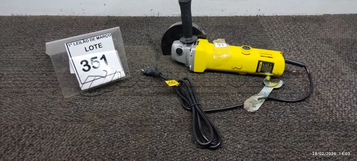 LOTE 351 - 01 ESMERILHADEIRA 220V (NOVO). (NO ESTADO) ATENÇÃO! FAZER A VISITAÇÃO ANTES DE ARREMATAR, NÃO SABEMOS SE FUNCIONA, LEILÃO NÃO TEM GARANTIA E NEM DEVOLUÇÃO, SUJEITO A POSSÍVEIS AVARIAS VISÍVEIS/OCULTAS E/OU AUSÊNCIA DE COMPONENTES.