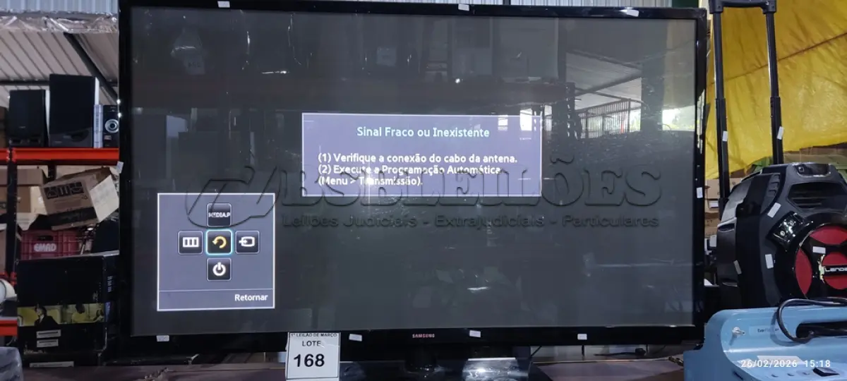LOTE 168 - 01 TV LCD 51’’ MARCA SAMSUNG. (NO ESTADO) ATENÇÃO! FAZER A VISITAÇÃO ANTES DE ARREMATAR, NÃO SABEMOS SE FUNCIONA, LEILÃO NÃO TEM GARANTIA E NEM DEVOLUÇÃO, SUJEITO A POSSÍVEIS AVARIAS VISÍVEIS/OCULTAS E/OU AUSÊNCIA DE COMPONENTES.