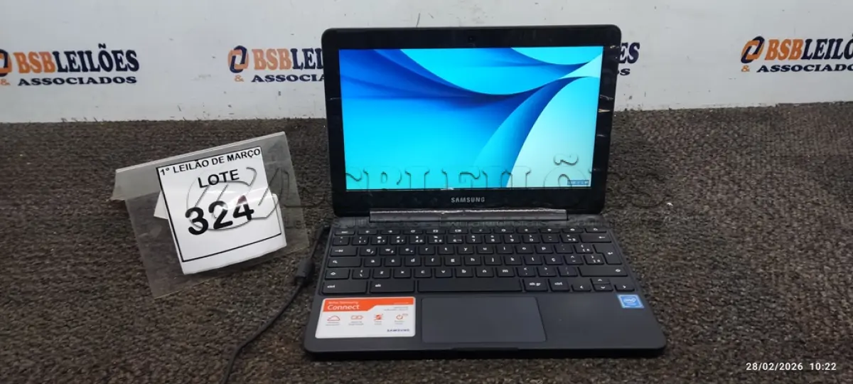 LOTE 324 - 01 NOTEBOOK 2GB DE MEMÓRIA, 16GB E.MMC TELA 11.6’’ LINHA CONNECT MARCA SAMSUNG SEM FONTE. (NO ESTADO) ATENÇÃO! FAZER A VISITAÇÃO ANTES DE ARREMATAR, NÃO SABEMOS SE FUNCIONA, LEILÃO NÃO TEM GARANTIA E NEM DEVOLUÇÃO, SUJEITO A POSSÍVEIS AVARIAS VISÍVEIS/OCULTAS E/OU AUSÊNCIA DE COMPONENTES.