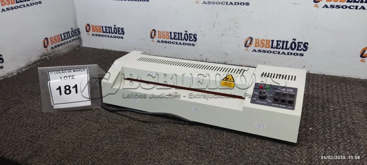 LOTE 181 - 01 LAMINADORA. (NO ESTADO) ATENÇÃO! FAZER A VISITAÇÃO ANTES DE ARREMATAR, NÃO SABEMOS SE FUNCIONA, LEILÃO NÃO TEM GARANTIA E NEM DEVOLUÇÃO, SUJEITO A POSSÍVEIS AVARIAS VISÍVEIS/OCULTAS E/OU AUSÊNCIA DE COMPONENTES.