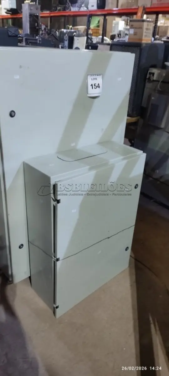 LOTE 154 - 02 QUADROS ELÉTRICOS DE METAL. (NO ESTADO) ATENÇÃO! FAZER A VISITAÇÃO ANTES DE ARREMATAR, NÃO SABEMOS SE FUNCIONA, LEILÃO NÃO TEM GARANTIA E NEM DEVOLUÇÃO, SUJEITO A POSSÍVEIS AVARIAS VISÍVEIS/OCULTAS E/OU AUSÊNCIA DE COMPONENTES.