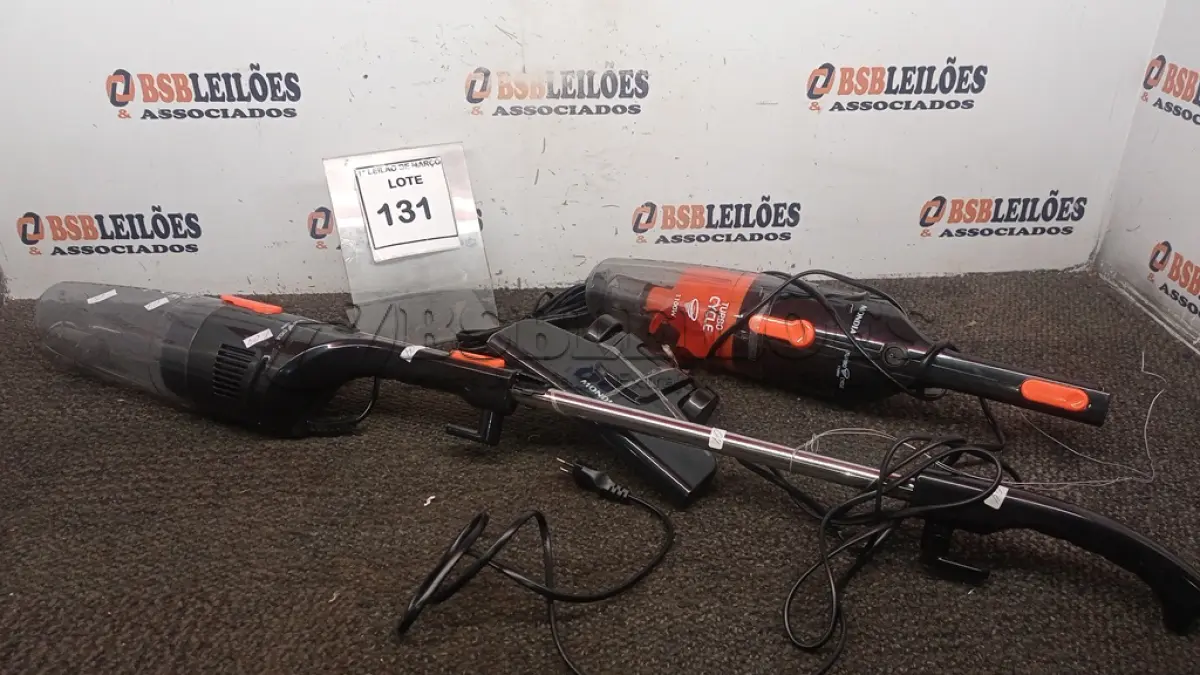 LOTE 131 - 02 ASPIRADORES DE PÓ 220V MARCA MONDIAL. (NO ESTADO) ATENÇÃO! FAZER A VISITAÇÃO ANTES DE ARREMATAR, NÃO SABEMOS SE FUNCIONA, LEILÃO NÃO TEM GARANTIA E NEM DEVOLUÇÃO, SUJEITO A POSSÍVEIS AVARIAS VISÍVEIS/OCULTAS E/OU AUSÊNCIA DE COMPONENTES.
