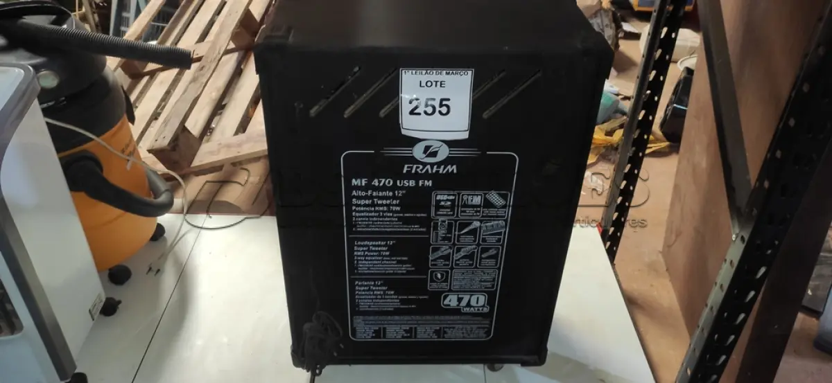 LOTE 255 - 01 CAIXA DE SOM AMPLIFICADORA MARCA FRAHM. (NO ESTADO) ATENÇÃO! FAZER A VISITAÇÃO ANTES DE ARREMATAR, NÃO SABEMOS SE FUNCIONA, LEILÃO NÃO TEM GARANTIA E NEM DEVOLUÇÃO, SUJEITO A POSSÍVEIS AVARIAS VISÍVEIS/OCULTAS E/OU AUSÊNCIA DE COMPONENTES.