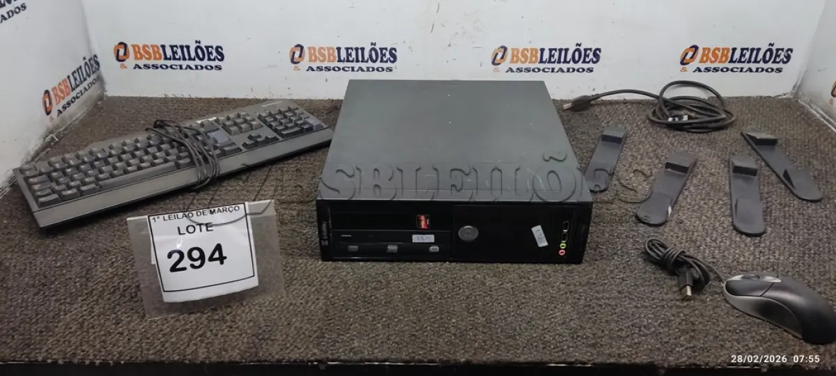 LOTE 294 - 01 CPU INFORWAY 4GB HD 500, 01 MOUSE, 01 TECLADO, 01 BASE DE CPU, 01 CABO DE FORÇA. (NO ESTADO) ATENÇÃO! FAZER A VISITAÇÃO ANTES DE ARREMATAR, NÃO SABEMOS SE FUNCIONA. LEILÃO NÃO TEM GARANTIA E NEM DEVOLUÇÃO, SUJEITO A POSSÍVEIS AVARIAS VISÍVEIS/OCULTAS E/OU AUSÊNCIA DE COMPONENTES.