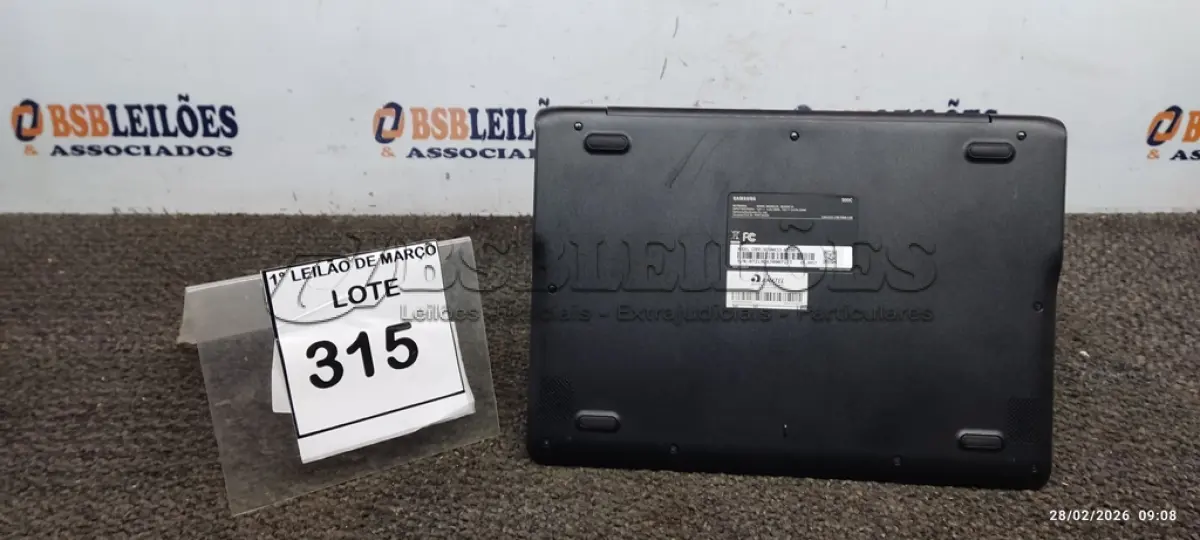 LOTE 315 - 01 NOTEBOOK 2GB DE MEMÓRIA, 16GB E.MMC TELA 11.6’’ LINHA CONNECT MARCA SAMSUNG SEM FONTE. (NO ESTADO) ATENÇÃO! FAZER A VISITAÇÃO ANTES DE ARREMATAR, NÃO SABEMOS SE FUNCIONA, LEILÃO NÃO TEM GARANTIA E NEM DEVOLUÇÃO, SUJEITO A POSSÍVEIS AVARIAS VISÍVEIS/OCULTAS E/OU AUSÊNCIA DE COMPONENTES.