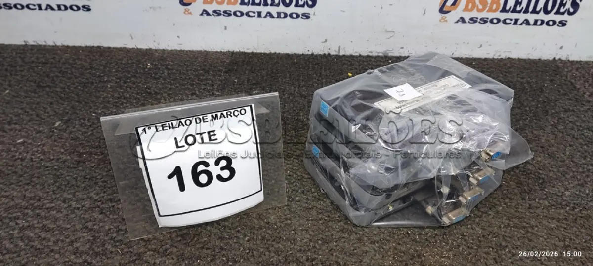 LOTE 163 - 04 WYSE THIN CLIENTE MARCA DELL. (NO ESTADO) ATENÇÃO! FAZER A VISITAÇÃO ANTES DE ARREMATAR, NÃO SABEMOS SE FUNCIONA, LEILÃO NÃO TEM GARANTIA E NEM DEVOLUÇÃO, SUJEITO A POSSÍVEIS AVARIAS VISÍVEIS/OCULTAS E/OU AUSÊNCIA DE COMPONENTES.